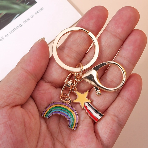 Porte-clés Arc-en-ciel Étoile Filante Métal Or Alliage Émail Pendentif Sac pour Femmes Enfants Météore Coloré Anneau Clé Décoration