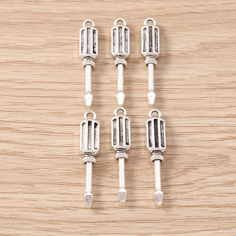 Vintage Zinc Alloy Screwdriver Pendants DIY Tool Charms Antique Silver Screwdriver Pendant For Necklace Keychain Jewelry Making Accessory