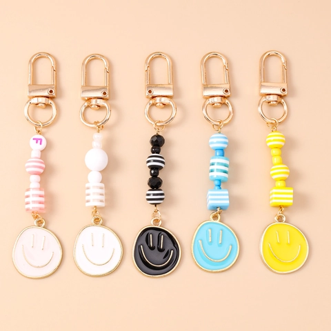 Trendy Smiley Face Beaded Keychain Colorful Zinc Alloy Bag Charm For Women Girls Cute Smile Key Ring Fashion Jewelry Accessories