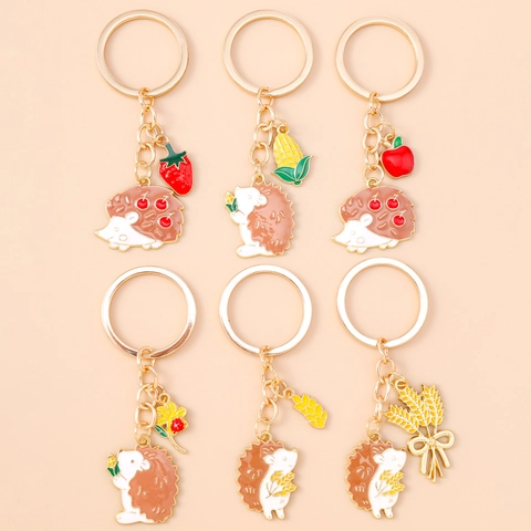 Süßer Emaille Igel Schlüsselanhänger Mit Frucht Pflanzen Anhänger Zinklegierung Cartoon Tier Tasche Anhänger Für Damen Kinder Schmuck Geschenk