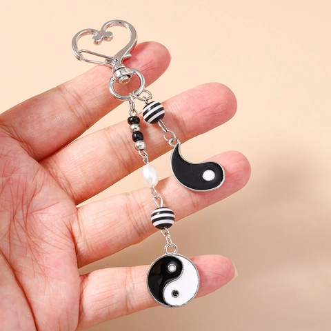 Vintage Tai Chi Bagua Butterfly Flower Keychain Zinc Alloy Resin Beads Artificial Pearl Bag Pendant Decorative Charm