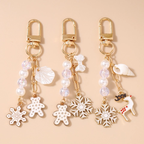 Weihnachten Zinklegierung Schlüsselanhänger Mit Künstliche Perle Schneemann Elch Schneeflocke Bär Anhänger Festlich Tasche Schmuck Geschenk