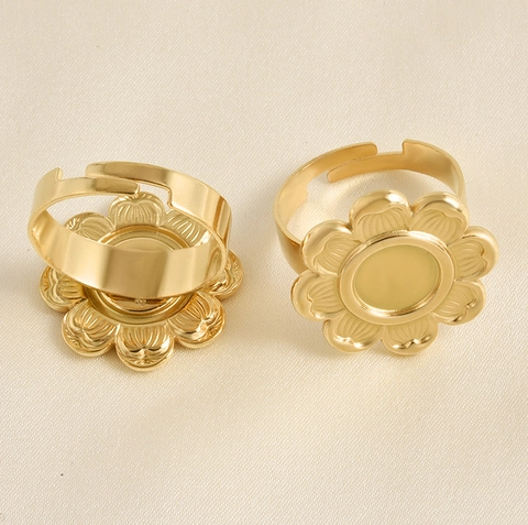 Bague Réglable Fleur de Lotus en Acier Inoxydable pour Femme Plaqué Or 18K Vintage Florale Base de Sertissage DIY Bague