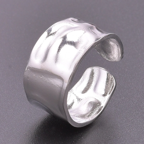 Anello Aperto Minimalista in Acciaio Inossidabile con Trama Martellata per Uomo e Donna Fascia Larga Regolabile Geometrico Irregolare Gioielli di Moda
