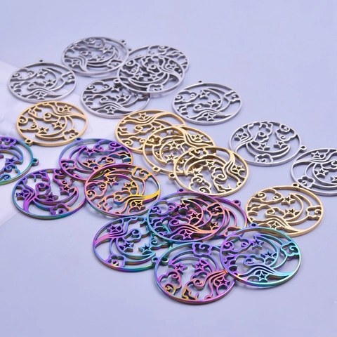 Vintage Stainless Steel Celestial Star Moon Cloud Hollow Pendant Necklace For Women Iridescent Rainbow Gold Silver Necklace Jewelry