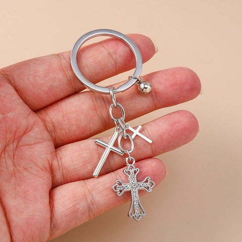Zinklegering Sleutelhanger Met Strass Ster En Kruis Mode Zilveren Punk Stijl Tas Hanger Voor Mannen En Vrouwen Sieraden