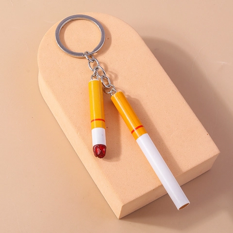 Portachiavi Creativo con Sigaretta di Simulazione in Resina Sigaretta Accesa Realistica Portachiavi Individuale Ciondolo per Borsa
