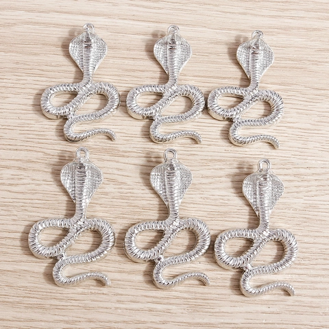 Vintage Alloy Animal Charms Snake Flamingo Bull Skull Fish Bee Pendants For DIY Jewelry Making Necklaces Accessories