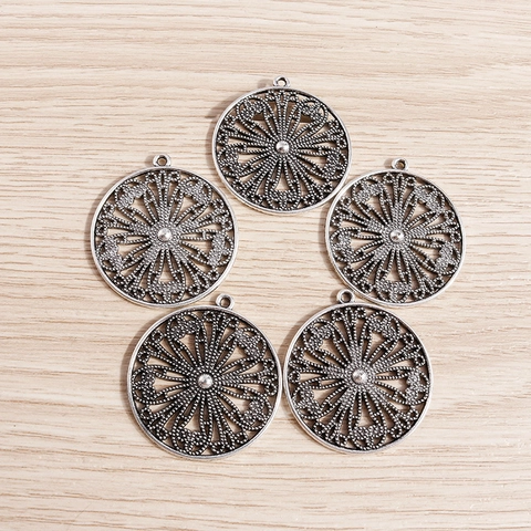 Ciondolo Tondo Traforato Vintage in Lega di Zinco Mandala Geometrico Floreale per Fai da Te Collana Bracciale Gioielli