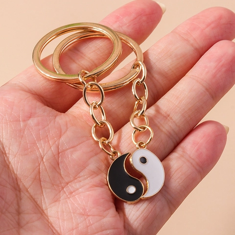 Chinese Style Tai Chi Yin Yang Keychain Metal Alloy Enamel Heart Flower Key Ring Pendant For Couples Friends Daily Bag Jewelry Accessory