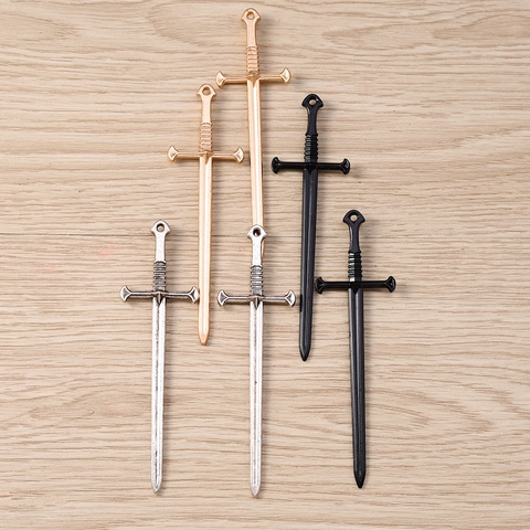 Gótico Cruz Espada Dijes Aleación Medieval Espada Larga Colgante para Collar Pulsera Llavero DIY Joyería Accesorio