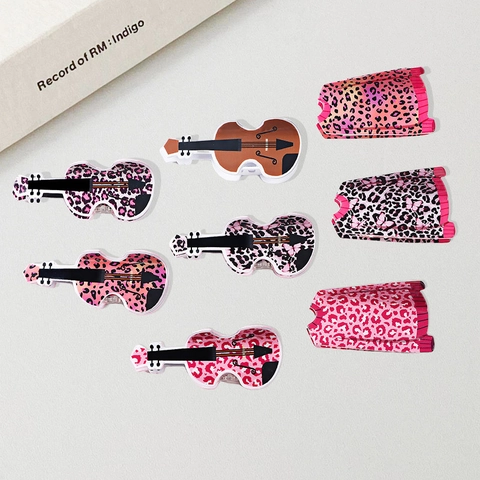 Creativi Orecchini a Clip a Forma di Violino Chitarra Maglione Leopardo Mollette per Capelli in PVC Moda Donna Gioielli
