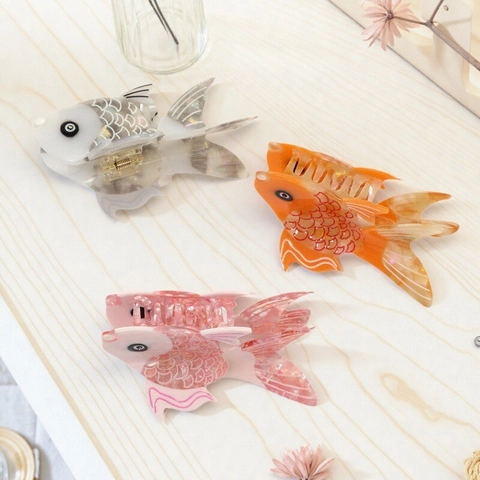 Neue Goldfisch Geformte Acetat Haarklammer Für Damen Mode Spleißen Haifisch Clip Fischschuppen Muster Sommer Urlaub Haarschmuck
