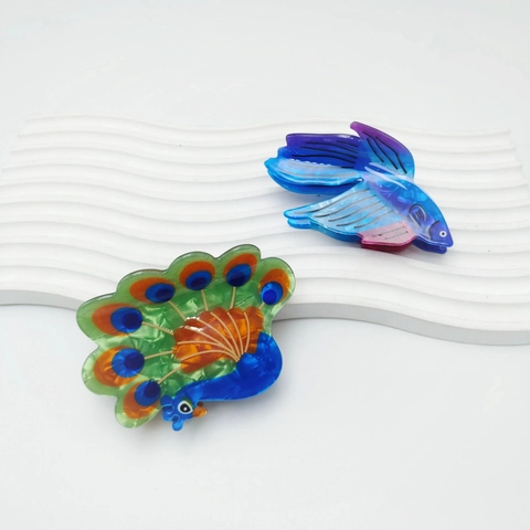 Acrylic Animal Shape Hair Claw Clip Peacock Tropical Fish Design Handmade Non-Slip Large Shark Clip For Women Elegant Hair Accessories