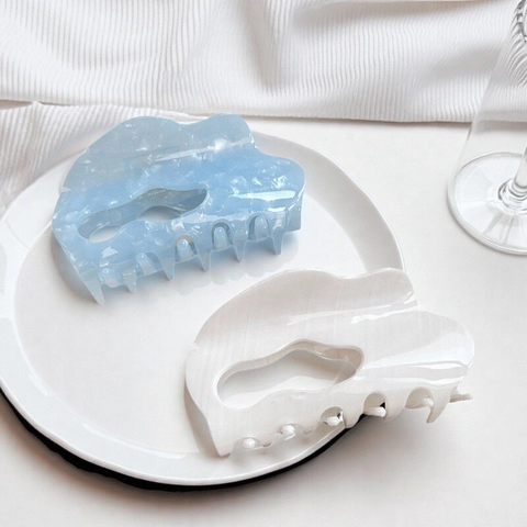French Acetate Hair Claw Clip Large Wave Cloud Shape High-end Non-slip Shark Clip Elegant Hair Styling For Women Accessories