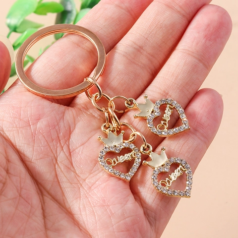 Llavero de Lujo de Aleación con Diamantes de Imitación Corazón Con Decoración de Corona Queen Letras Calado Colgante de Bolso Moda Joyería