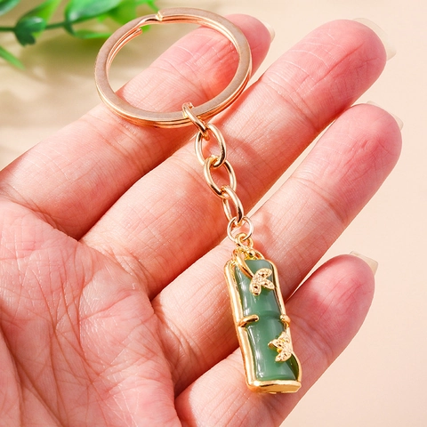 Vintage Chinese Stijl Imitatie Jade Bamboe Sleutelhanger Goud Legering Knoop Hanger Elegante Rugzak Charme Voor Dames Heren Sieraden Cadeau