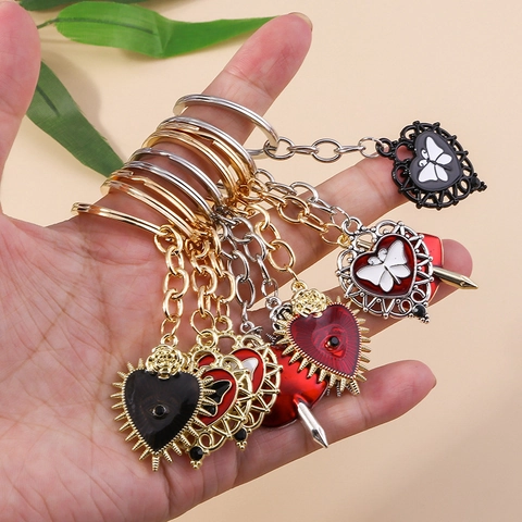 Vintage Gothic Enamel Heart Butterfly Keychain Alloy Metal Dagger Rose Eye Bag Pendant For Women Jewelry Gift Charm