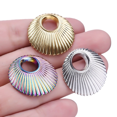 304 Stainless Steel Retro Shell Radial Texture Round Pendant For DIY Necklace Jewelry Making Fan Shape Textured Disc Charm Accessory