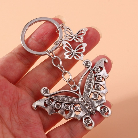 Portachiavi Farfalla Vintage Svuotato Strass Lega Ciondolo per Zaino Decorazione Accessori Donna Gioielli Regalo