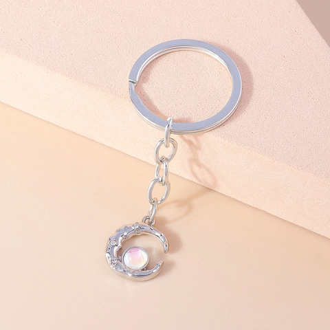 Llavero de Metal de Luna Creciente Romántica Con Incrustaciones Iridiscentes Diamantes de Imitación Textura Martillada Colgante de Bolso