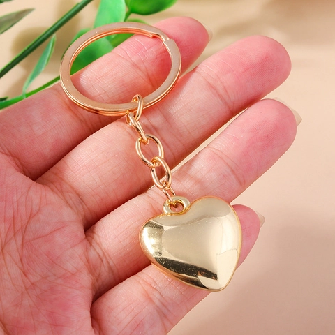 Moderner Zinklegierung Herz Schlüsselanhänger Spiegelpolierter Metall Herzanhänger Schlüsselring Für Damen Valentinstag Geschenk