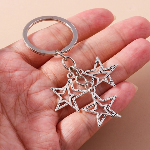 Hollow Pentagram Star Keychain Alloy Metal Key Ring 3 Stars Pendant Bag Charm For Women Men Daily Accessories Silver Gift