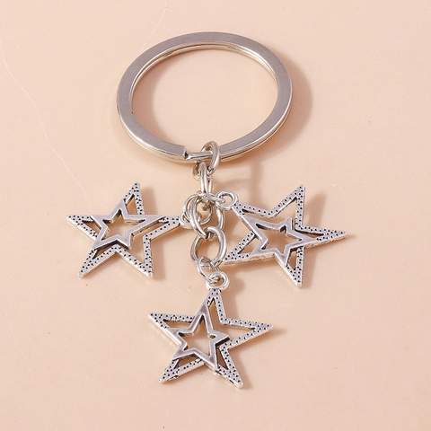Hollow Pentagram Star Keychain Alloy Metal Key Ring 3 Stars Pendant Bag Charm For Women Men Daily Accessories Silver Gift