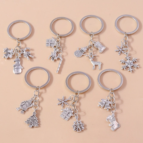 Porte-Clés de Noël en Alliage de Zinc Père Noël Élan Bonhomme de Neige Pendentif Sapin de Noël Porte-Clés en Métal Argent Antique Cadeau
