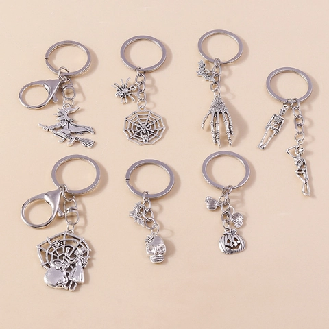Vintage Halloween Metal Keychain Gothic Witch Skeleton Pumpkin Spider Web Charm Key Ring Jewelry For Women Men Party Gift