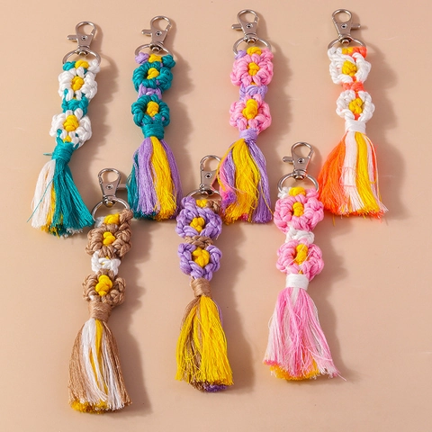 Portachiavi Artigianale con Fiori e Nappine Boho Pendente per Borsa in Filo di Cotone Margherita Regalo Donna