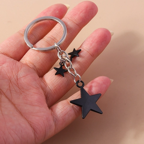 Llavero Minimalista de Aleación de Zinc con Estrella de Cinco Puntas Colgante de Bolso Estrella Negro Mate Regalo