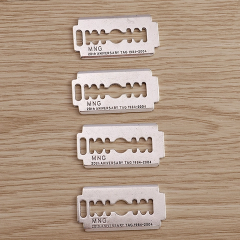 Alloy Razor Blade Pendant Engraved Anniversary Tag DIY Jewelry Making Accessory For Unisex Fashion Necklaces Silver Charm