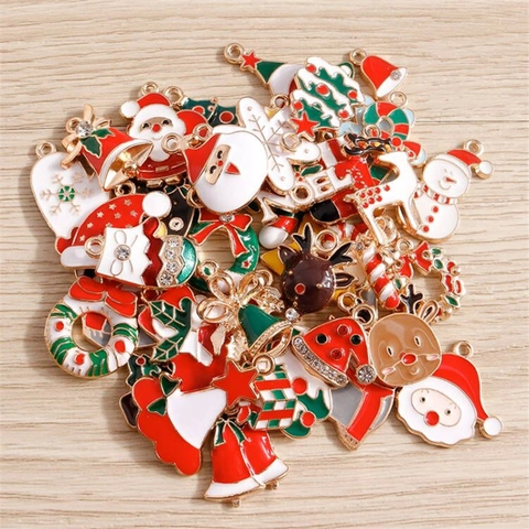 Kerstlegering Emaille Hangers Voor DIY Sieraden Maken Kerstman Rendier Kerstboom Hangers Feestelijke Knutselaccessoires
