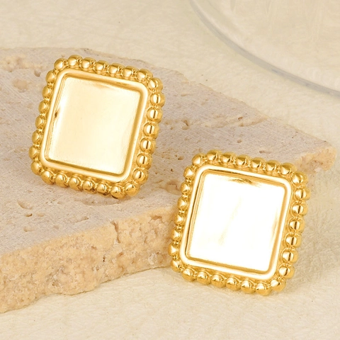 Orecchini a Lobo Quadrati in Acciaio Inossidabile 304 Vintage con Bordo a Perline Oro 18K Placcato Gioielli Geometrici Donna