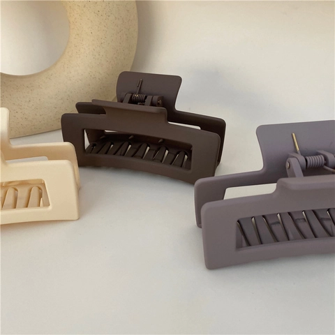 Korean Morandi Matte Rectangle Hair Claw Clips Minimalist Geometric Hollow Large Plastic Hair Accessories For Women Daily Styling