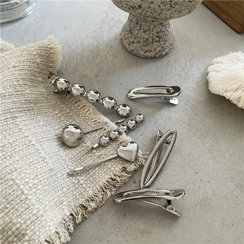 Barrettes à Cheveux Géométriques en Métal Argenté Minimaliste Style Ins Cœur Perle Ronde Creux Pince Bec de Canard pour Femmes Accessoires Cheveux Mode Coréenne