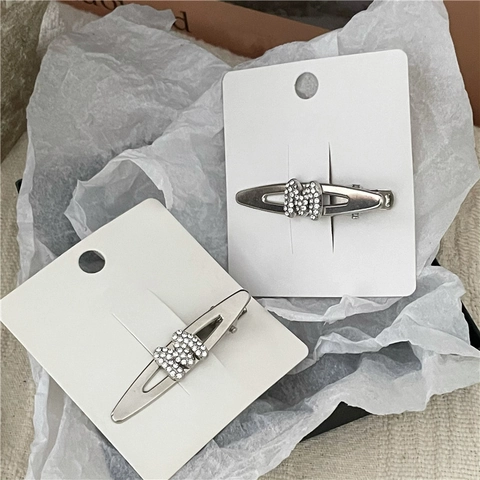Silber Legierung Hohl Weidenblatt Haarspangen Für Damen Koreanische Mode Strass Buchstabe M Entenschnabelklemme Haarschmuck