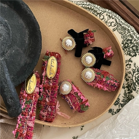 Vintage Rose Red Fabric Bow Hair Clip With Artificial Pearl Handmade Tweed Texture Bangs Clip For Women Fashion Hair Accessories