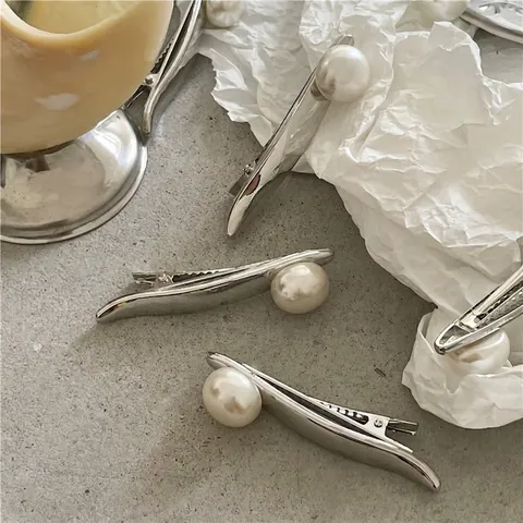 Französische Silberlegierung Haarklammer Mit Großer Künstlicher Perle Minimalist Entenschnabel Clip Für Damen Mode Accessoire
