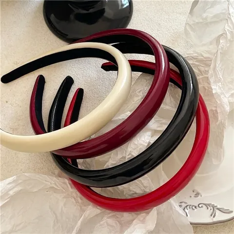 Minimalist Glossy PU Leather Headband Vintage Solid Color Patent Leather Hair Band For Women Face Wash Headwear Fashion Hair Accessories