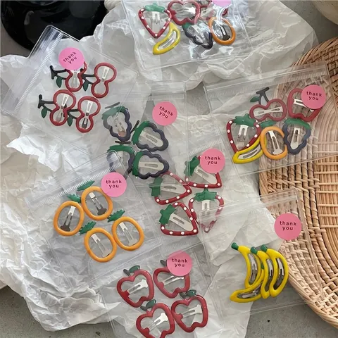 Lindas Pinzas para el Cabello de Aleación en Forma de Fruta para Niñas Mujeres Coloridas de Manzana Fresa Plátano Uva Piña Cereza Accesorios