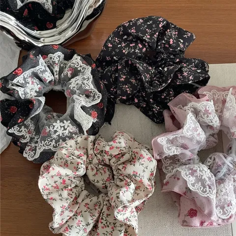Koreanischer Stil Blumig Stoff Plissee Haargummis Spitzenbesatz Elastische Kopfschmuck Süß Rose Ponytail Halter Damen Schmuck