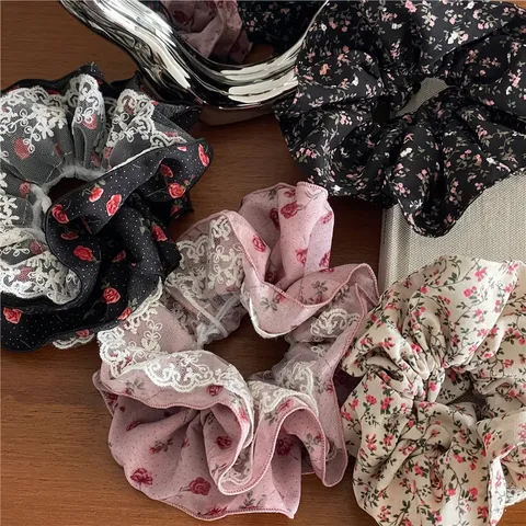 Koreanischer Stil Blumig Stoff Plissee Haargummis Spitzenbesatz Elastische Kopfschmuck Süß Rose Ponytail Halter Damen Schmuck