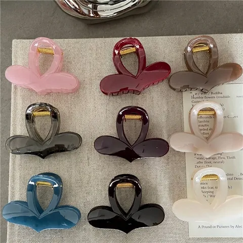 Moda Colorido Corazón de Resina Pinza para el Pelo para Mujer Estilo Coreano Plástico Hueco Corazón Pinza de Pelo Accesorio