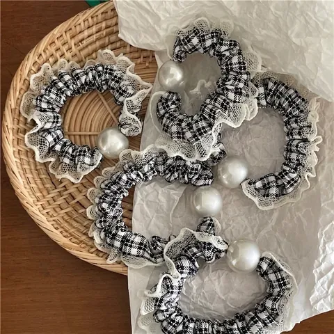 French Retro Black White Houndstooth Plaid Scrunchie With Faux Artificial Pearl Lace Edge Elegant Hair Tie Women Hair Accessories