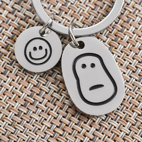 Creative Stainless Steel Smile Face Expression Pendant Keychain Cute Bag Charm Accessory For Men Women Holiday Birthday Gift