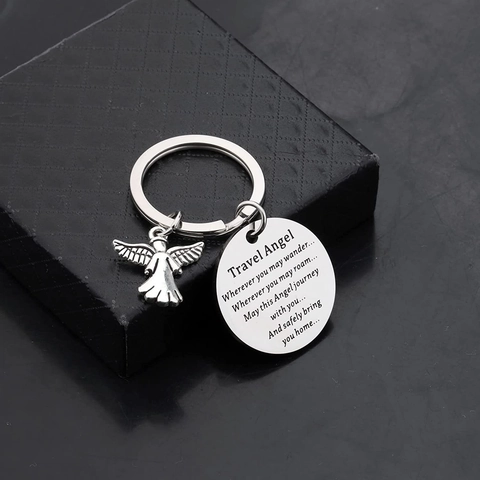 Reiseengel Schlüsselanhänger Edelstahl Gravierter Segen Runder Anhänger Engel Anhänger Silber Metallic Schlüsselring Taschenanhänger