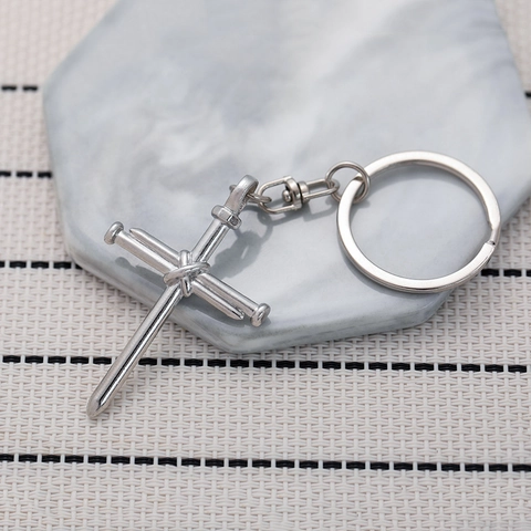 Industriestil Silber Zinklegierung Metall Nagel Kreuz Schlüsselanhänger Vintage Anhänger Für Rucksack Autoschlüssel Damen Herren Schmuck