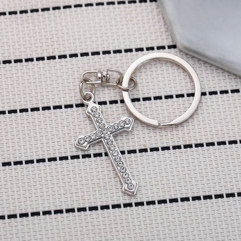 Shiny Rhinestone Cross Keychain Zinc Alloy Silver Backpack Pendant Religious Gift For Women Minimalist Ins Style Key Ring